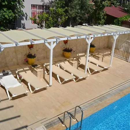 Safari Suit Aparthotel