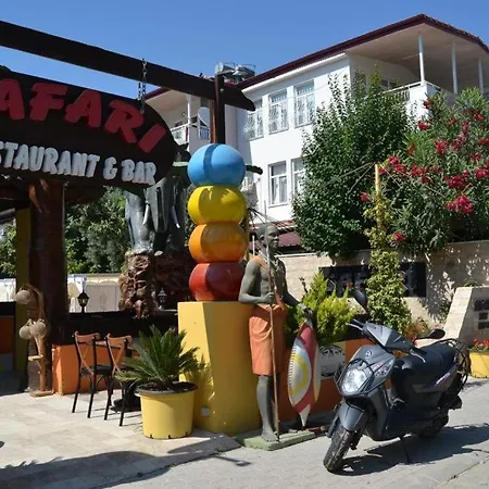 Safari Suit Aparthotel Side
